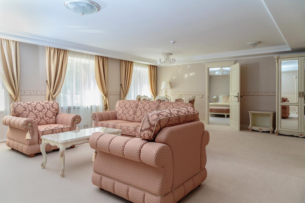 Hotel Polonez Минск Екстериор снимка