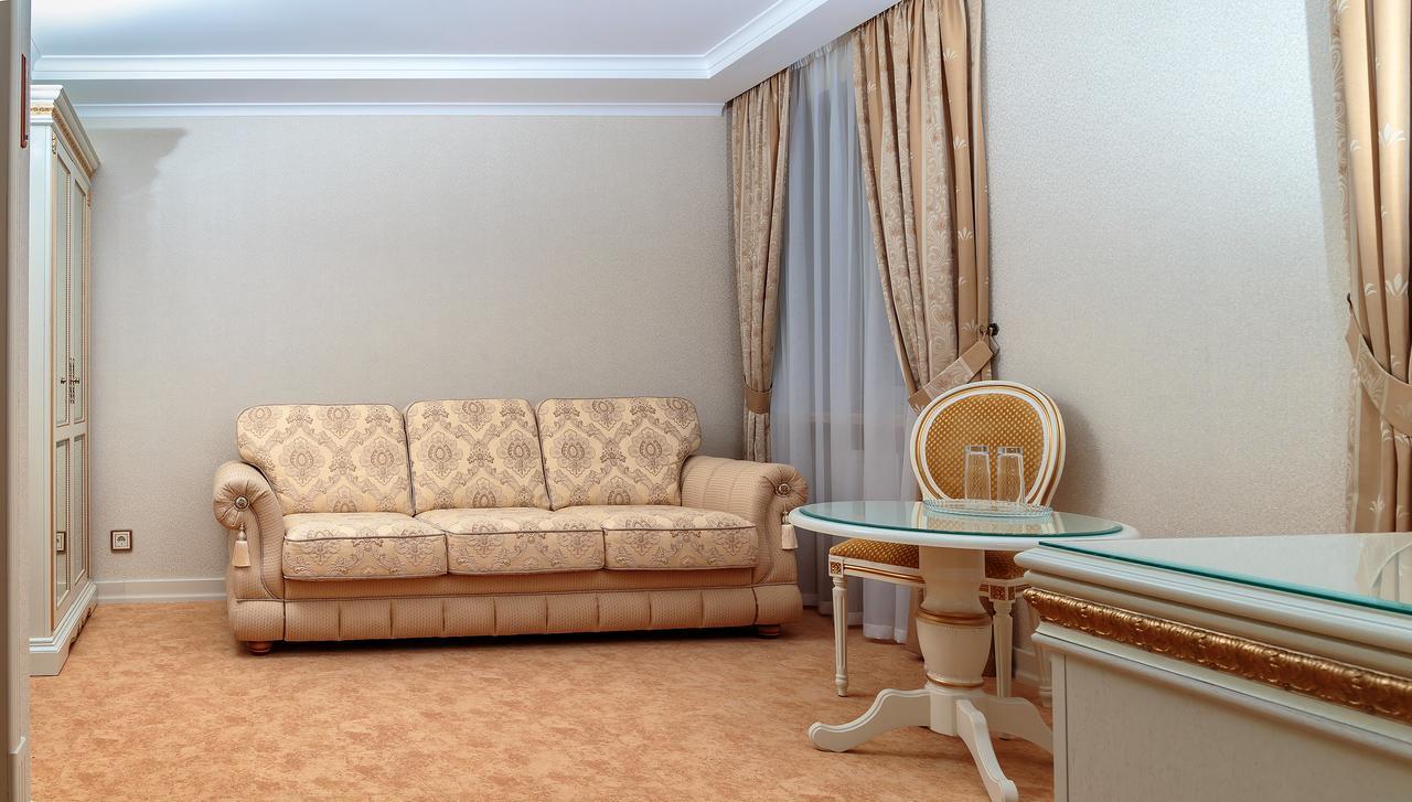 Hotel Polonez Минск Стая снимка
